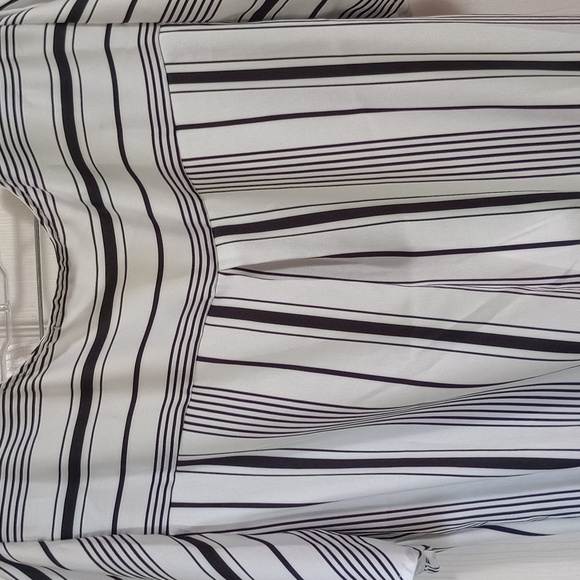 Blouse By Haute Monde - Picture 10 of 10